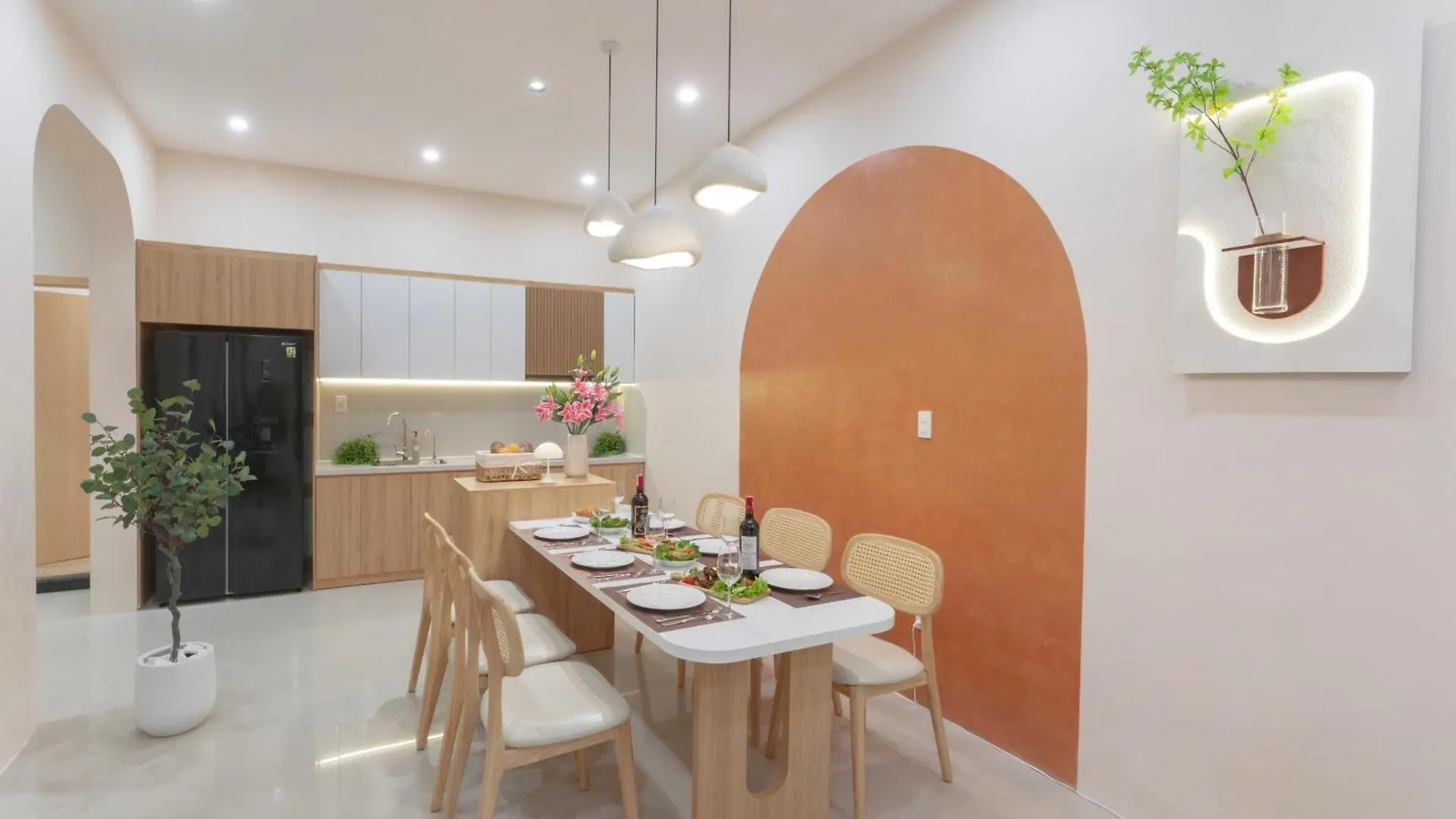 N&N House-Modern House At My An District, 5Mins To My Khe Beach Da Nang