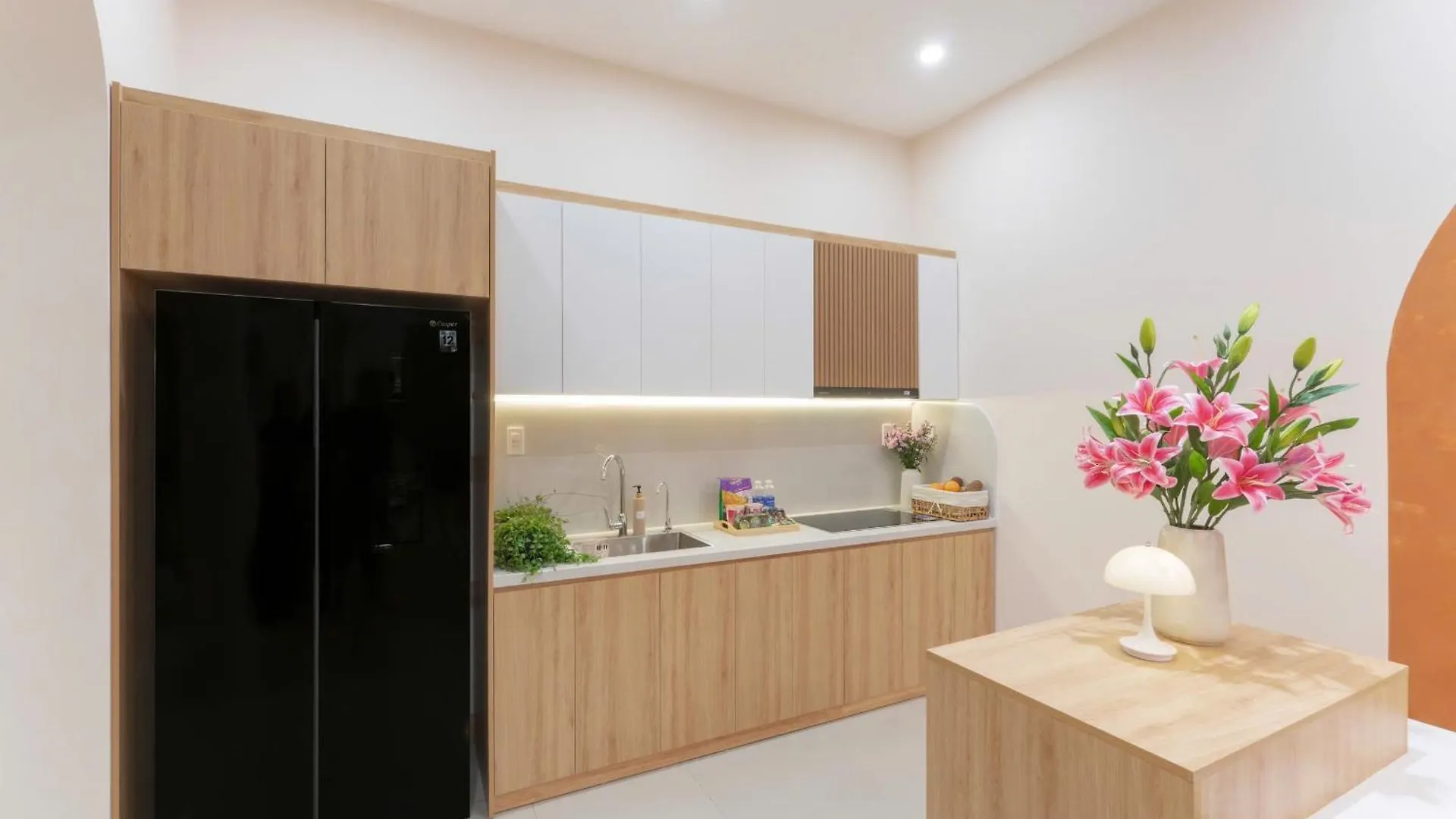 N&N House-Modern House At My An District, 5Mins To My Khe Beach Da Nang Villa